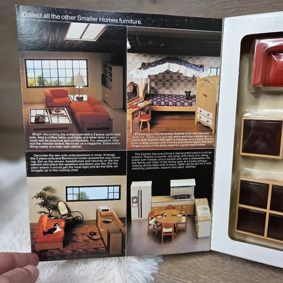 Vintage Tomy Smaller Homes Contemporary Miniature Living Room Furniture Set - Picture 4 of 16
